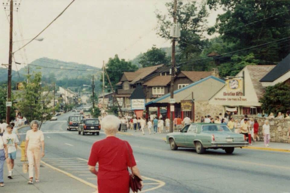 Vintage Gatlinburg Smoky Mountain Pictures Videos | Welcome Back to