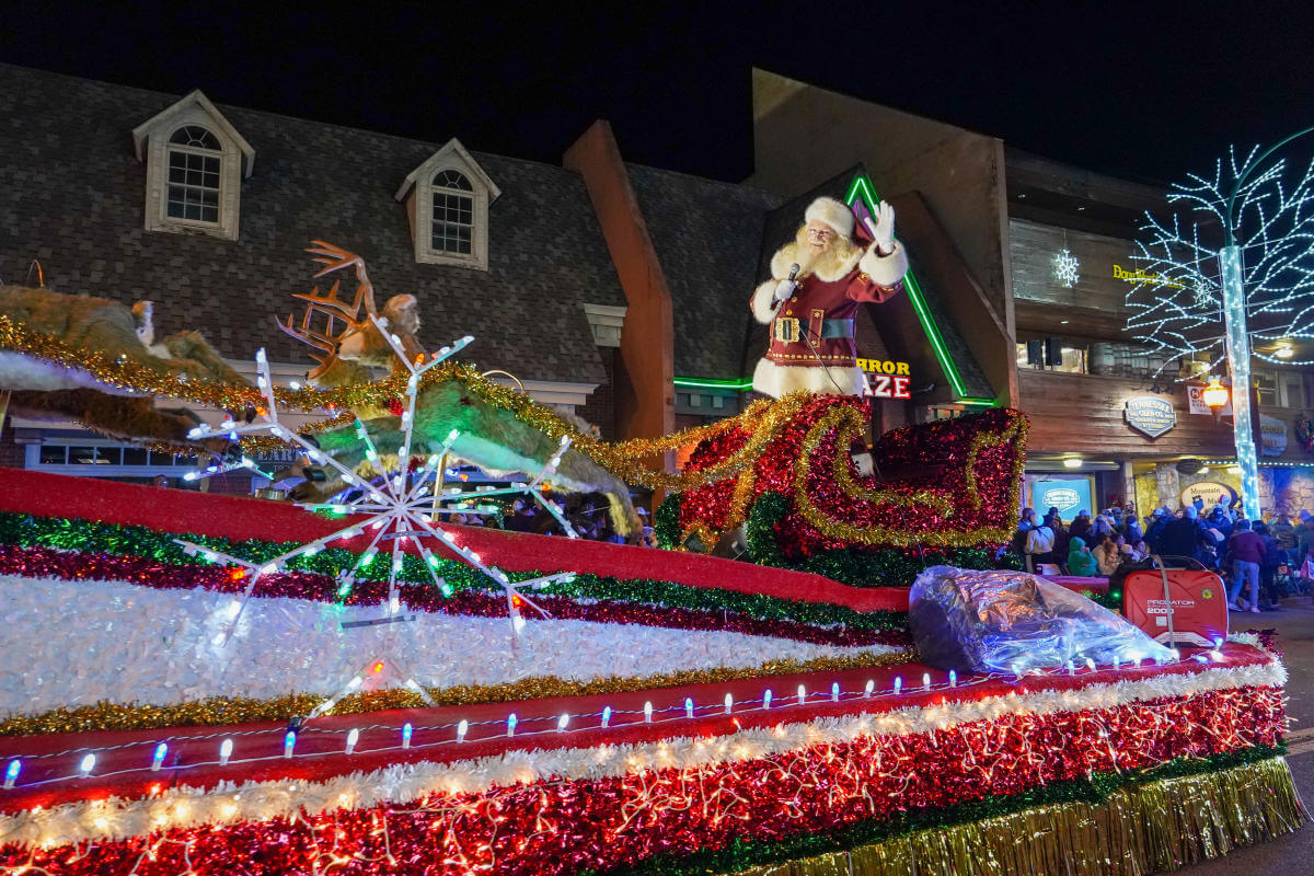 Fantasy Of Lights Christmas Parade 2023